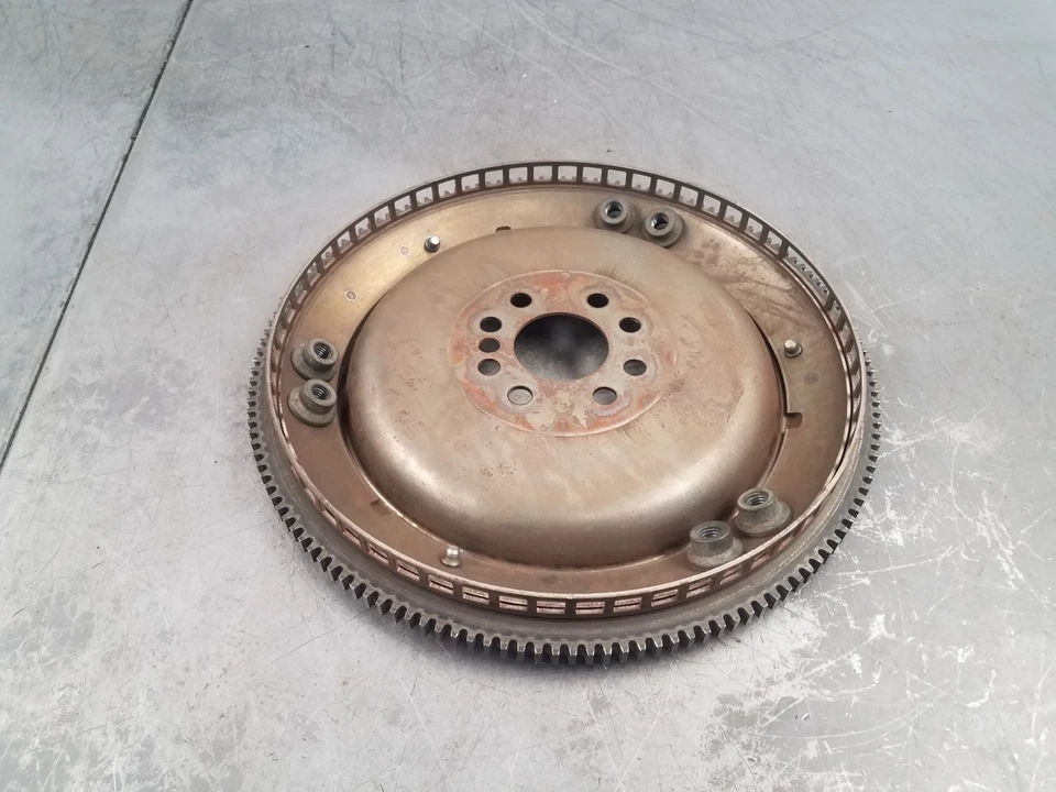 Mercedes Benz AMG C 63 2011 motor volante placa flexible #7010 A12 Foto 3 de 4