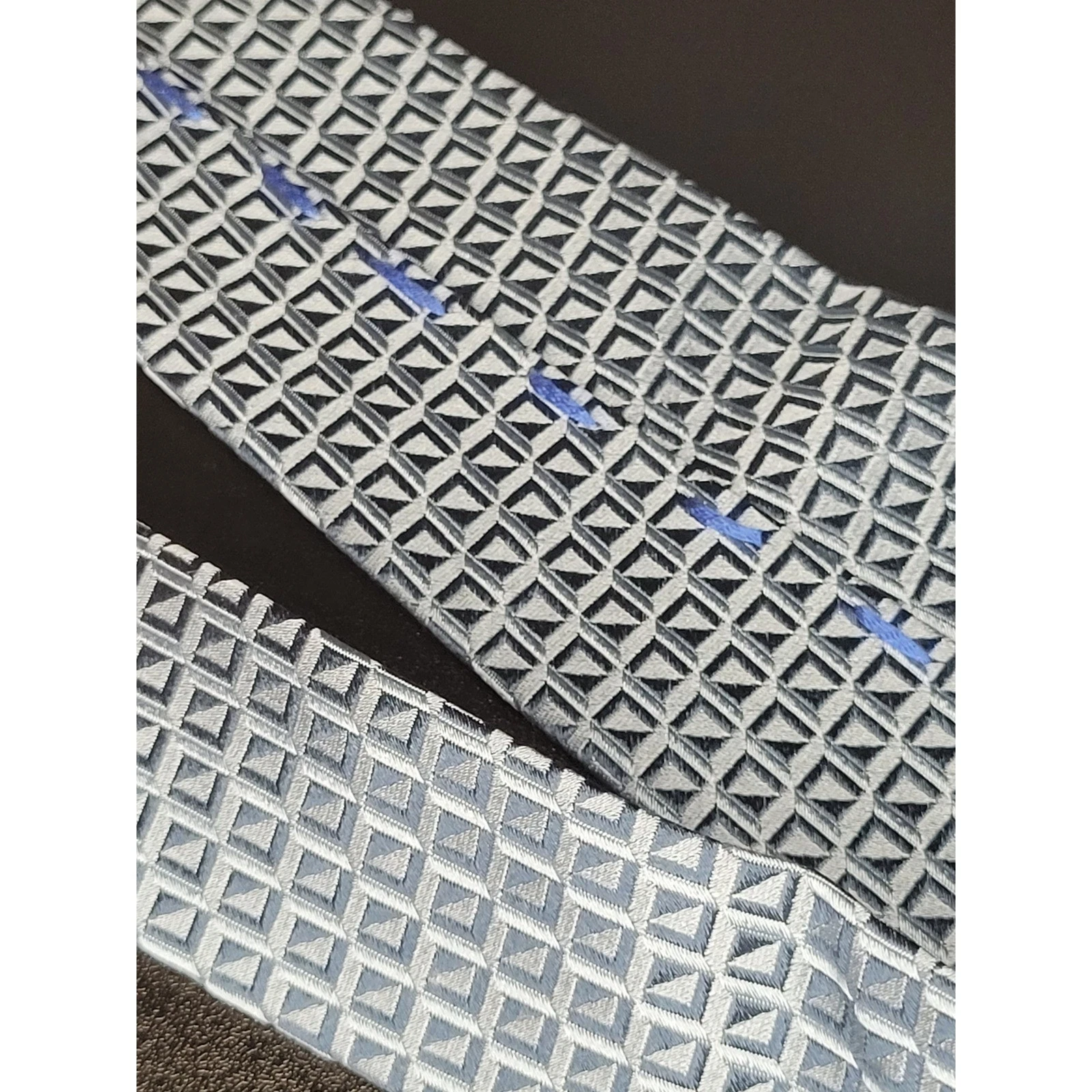 Villa Bolgheri Men’s Necktie Light Blue Geometric 100% Silk Italy Excellent - product detail image 8