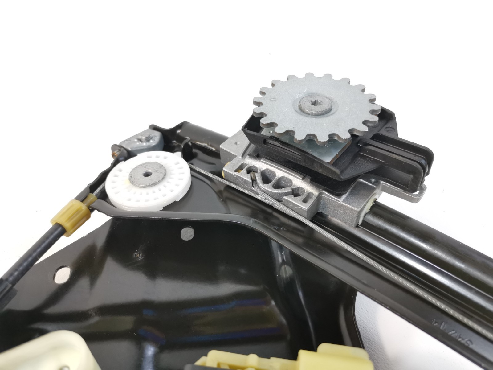 Maserati Ghibli 2015 RWD Auto 3.0 L Rear Right Door Window Regulator Motor OEM