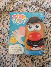Hasbro Mr. Potato Head 13 Pieces Classic Toy Set in very good condition.