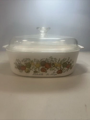 Vintage Corning Ware A-84-B 4-Quart  L’Echalote La Sauge with Pyrex Lid