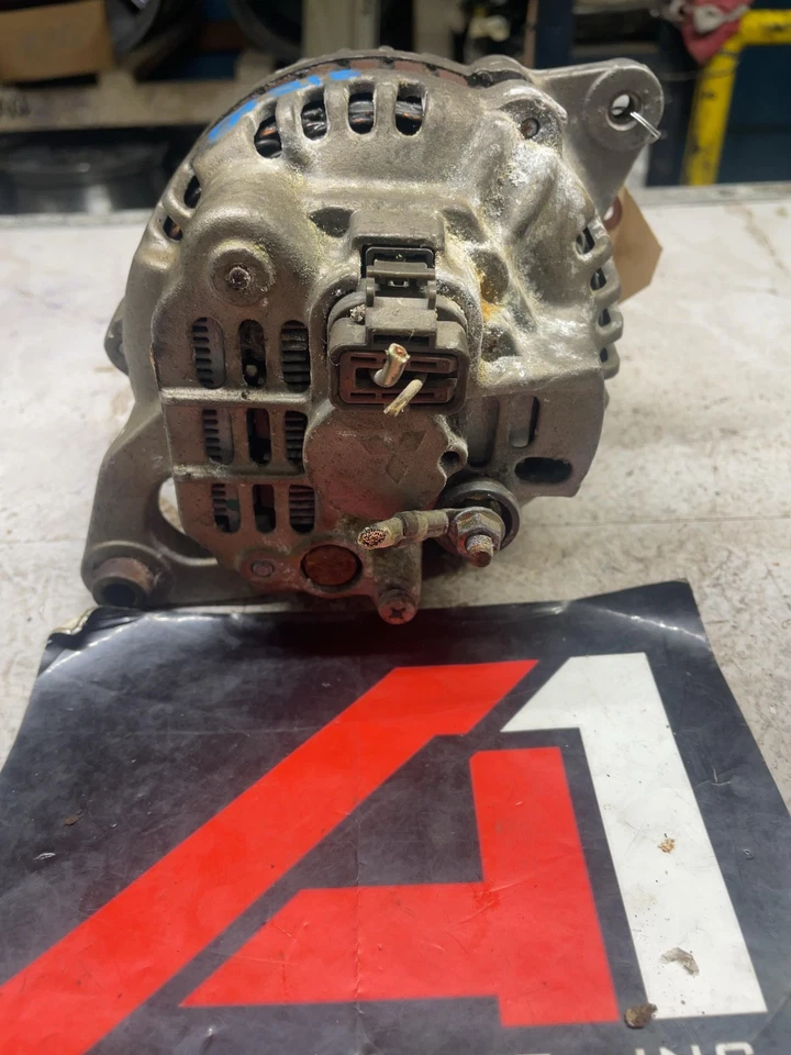 1987 MITSUBISHI STARION CONQUEST (intcooler) Alternator OEM - Image 3 of 4