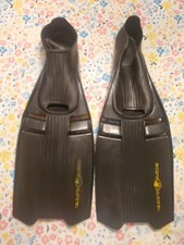 Body Glove Floating Snorkel Diving Scuba Fins Flippers Size 9-10 Taiwan ExcCond