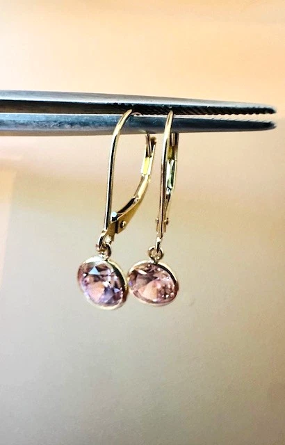 Pendientes colgantes Estate de turmalina rosa claro de oro amarillo de 14 quilates Foto 4 de 4