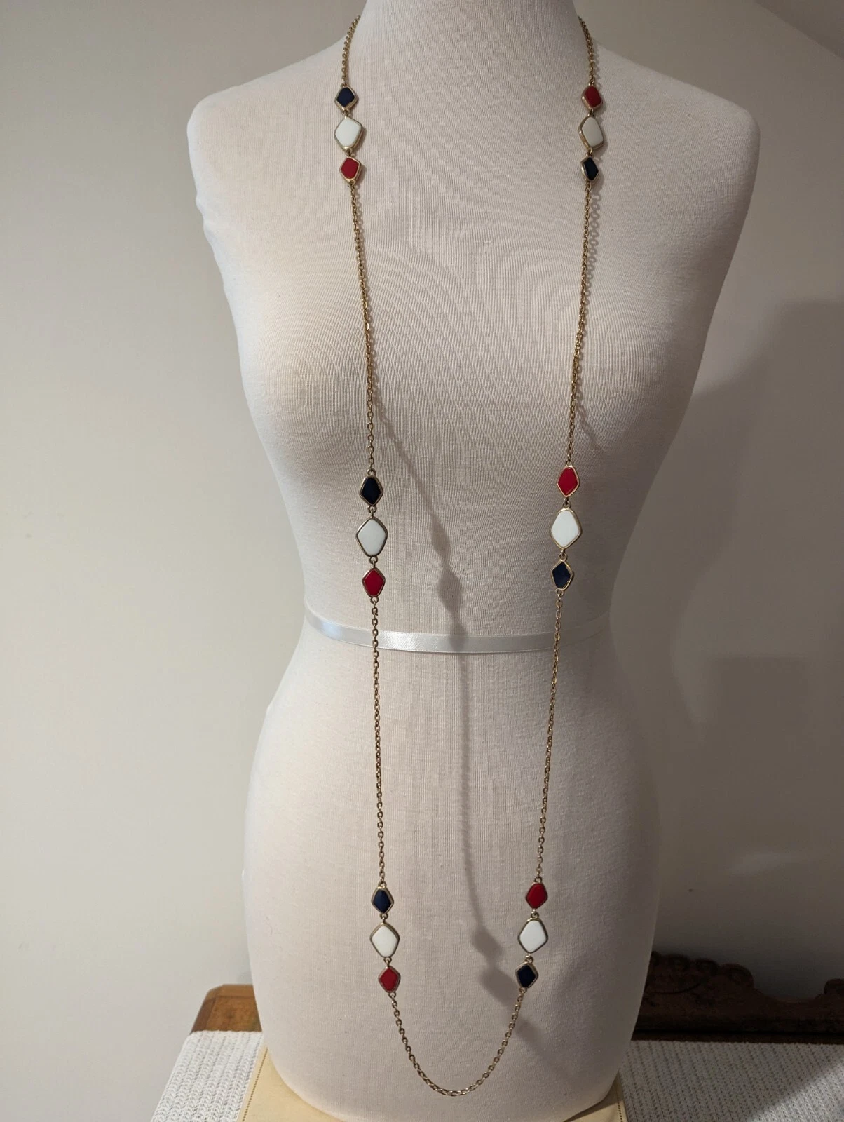 MICHAEL KORS Collana patriottica lunga 58 pollici smalto bifacciale rosso bianco blu MCM vintage