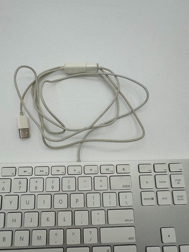 OEM Genuine Apple A1243 Mac Pro USB Wired Keyboard - Comes With Cable Extension - Picture 5 of 10