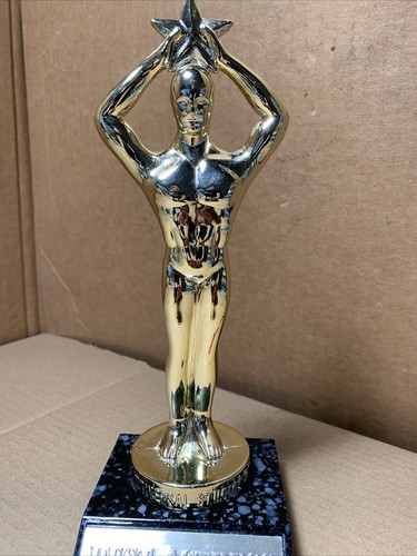 De Colección Universal Studios MEJOR ACTRIZ Actor Estatua Premio Plástico Recuerdo ~9" - Imagen 4 de 11