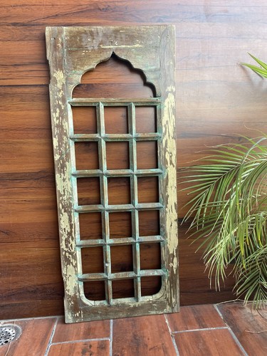 Antiguo Antiguo Panel de Ventana Colgante de Madera Tallada a Mano Diseño Raro - Imagen 6 de 12