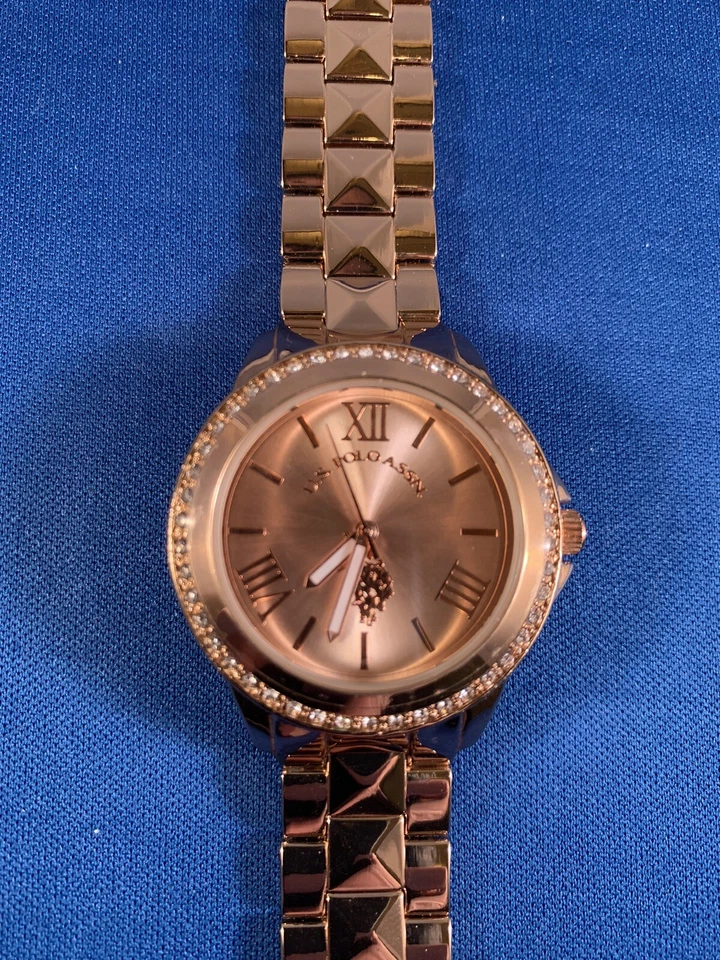 U.S. Polo Assn. Reloj Mujer Tono Oro Rosa Batería Nueva Aún Tiene Plástico Foto 2 de 4