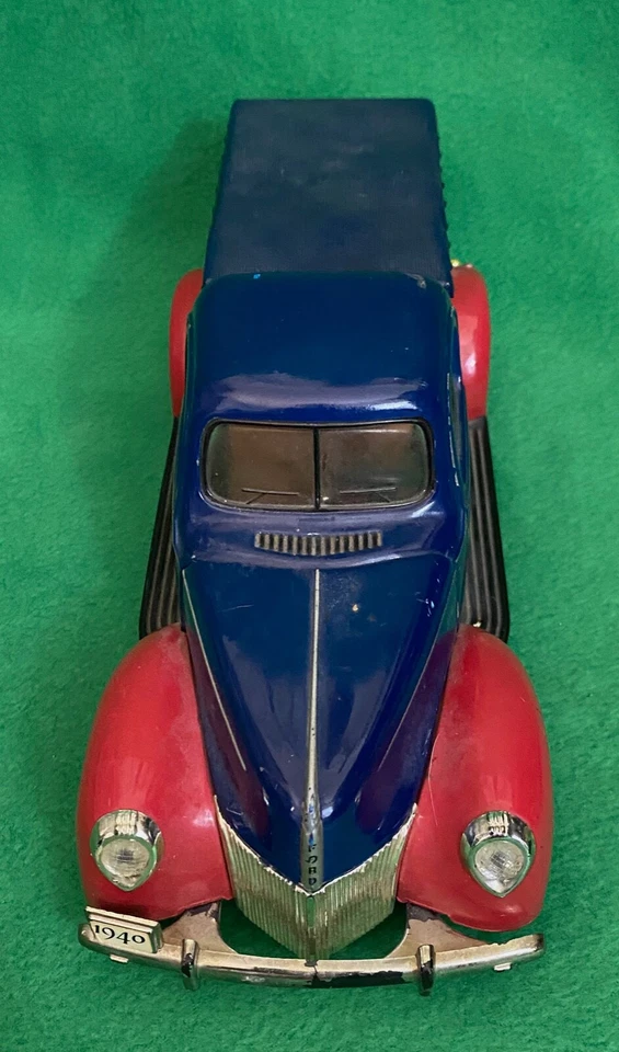 Lote de 2 Camión Pepsi-Cola Rueda Dorada Die Cast Moneda Banco Camión de Entrega. Foto 2 de 4