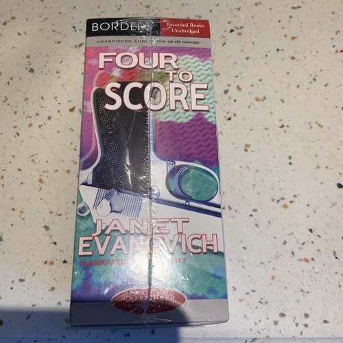 Four to Score by Janet Evanovich 1999, audiobook Cassette Tape New Free Shipping - Picture 4 of 5