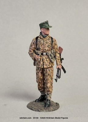 W.Britain 25159 German Waffen SS Grenadier with StG-44 Turning, 44-45 (Britains)