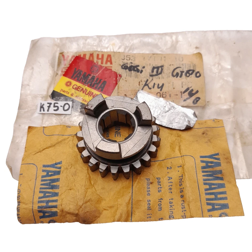 Yamaha GTMX RD60 TY80 GT80 YZ80 DT80 YSR 3er Piñón Engranaje Nuevo de Lote Antiguo Foto 2 de 4