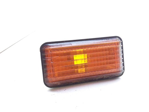 VW PASSAT Variant B3/B4 3A5, 35I Kotflügelblinker vorne links 20335791