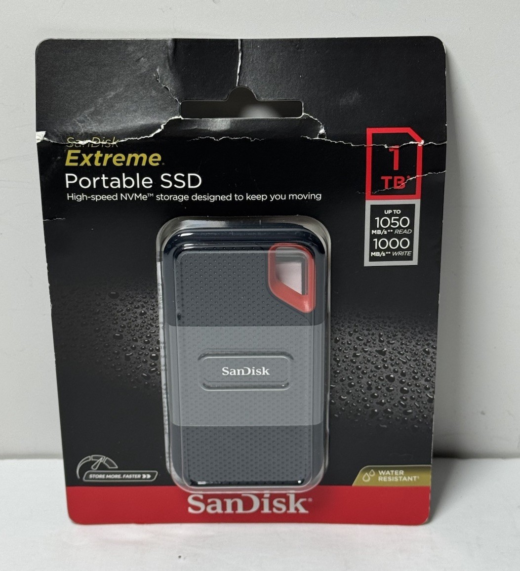 SanDisk Extreme 1TB, USB-C Portable External SSD - Black (SDSSDE61-1T00-AT)