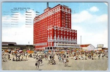 1945 THE RITZ-CARLTON HOTEL BEACH SCENE ATLANTIC CITY NJ POSTCARD*CREASE*