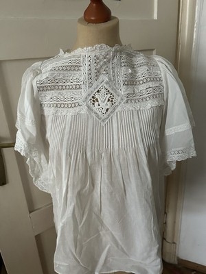 Bezaubernde Bluse von Vanessa Bruno, Neu mit Etikett