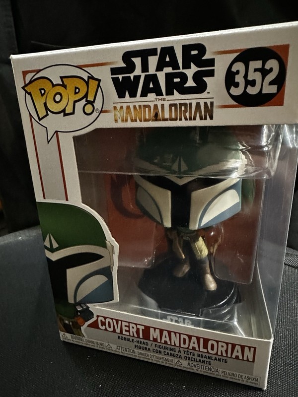 Funko Pop! Star Wars The Mandalorian Covert Mandalorian #352 Bobble-Head