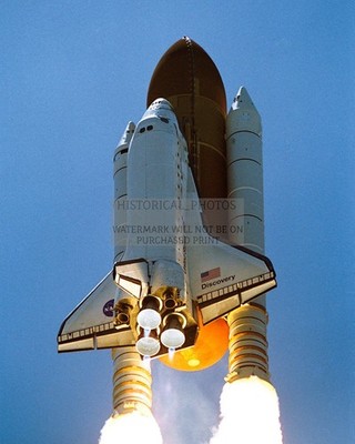 SPACE SHUTTLE DISCOVERY LAUNCH JULY 4 2006 8X10 PHOTO