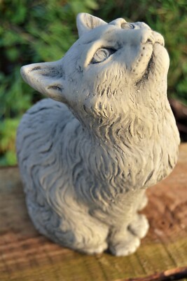 Jezz der Mond blickende Katze Stein Garten Ornament
