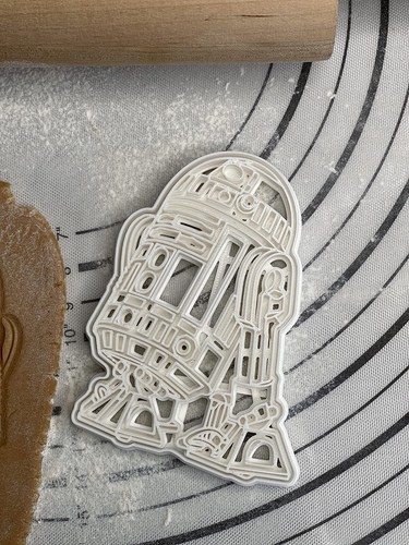 Star Wars Exclusive R2-D2 Cookie Cutter Mold 4.5-Inch-Scale Produced by 3D Kitch - Picture 8 of 8