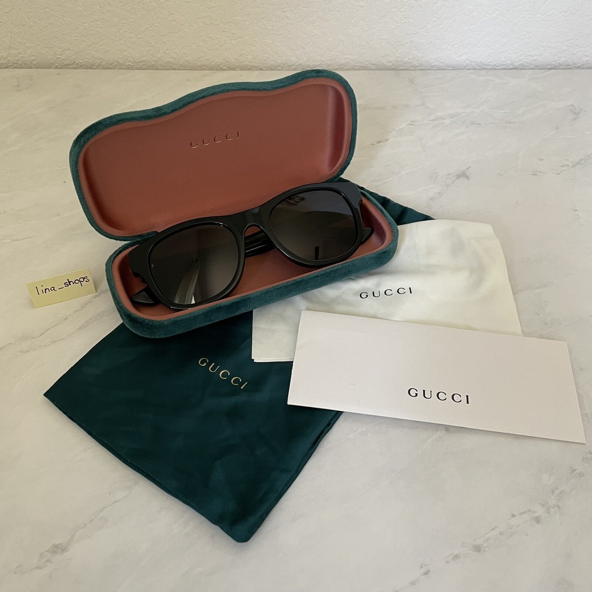 Gucci Black Square Acetate Sunglasses with Dark Green Velvet Case Dark green Square Gucci Sunglasses with dust bag and velvet case main image 2