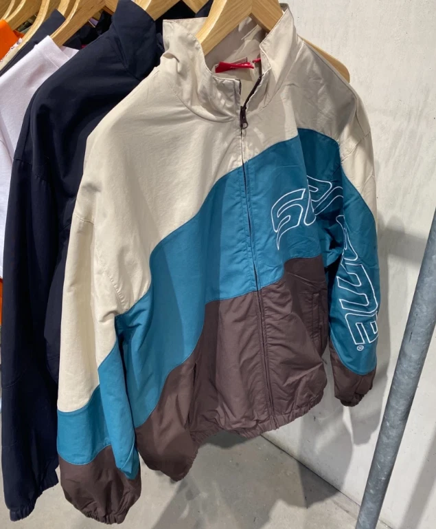Veste de survêtement Supreme Curve marron 24SS 100% authentique