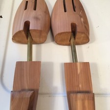 Men  s Wood Shoe Support