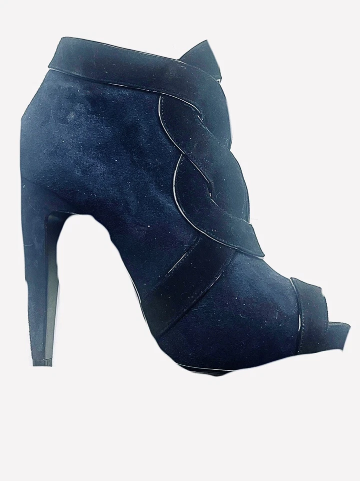 Pierre Hardy Navy suede w/black leather ankle booties sz 37 orig$995 - Image 2 of 4