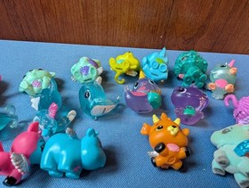 18 hatchimals zebra, narwhal, porcupine, hippo, elephant, fox, dogs, cats, birds