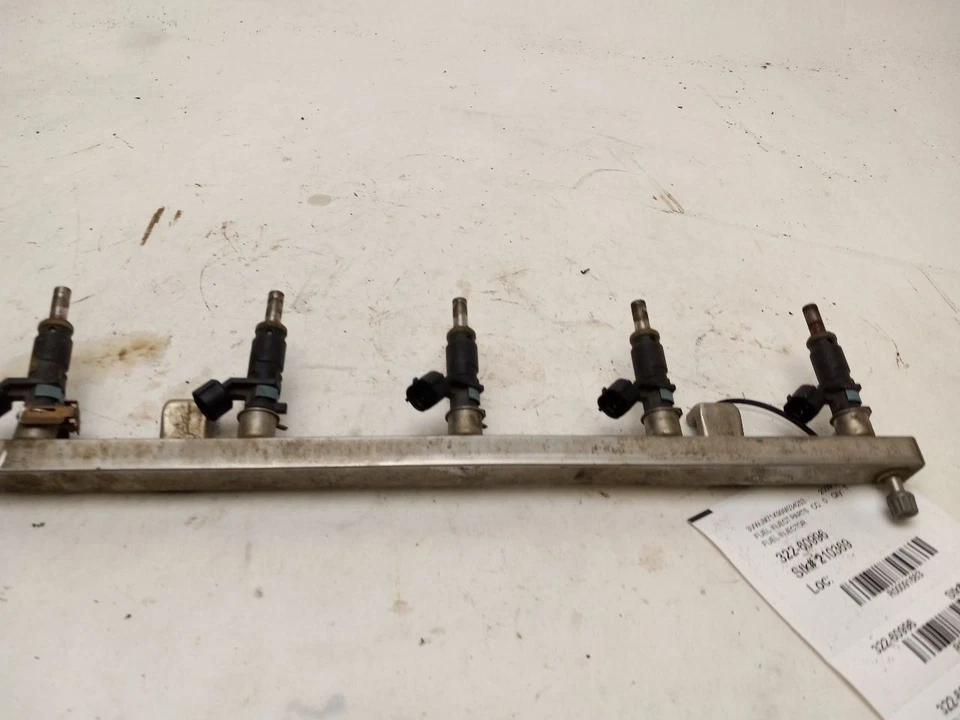 INYECTOR DE COMBUSTIBLE PARA VOLKSWAGEN JETTA 2005 - 2014 Foto 2 de 4