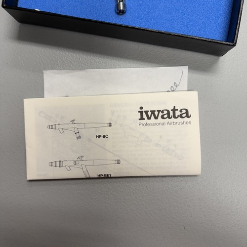 Iwata HP-C Plus Airbrush in Case Nice Used Condition - Picture 4 of 9