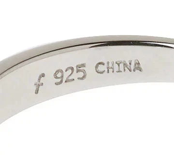 Anillo Epifanía Platino Revestido Diamonique 3 Piedras Banda Talla 9 Foto 2 de 4