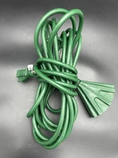 Xmas Heavy Duty 3 Prong Extension Cord Green 3 Electrical Power Outlet 20 ft