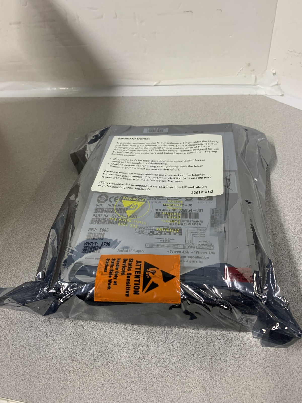 **HP Ultrium 215 Internal Tape Drive LTO1 - Q1543A Q1543- Q1543-69201