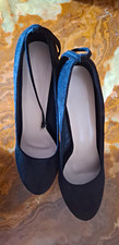 Damen Pumps Samt Schwarz mit Riemchen Stilett...