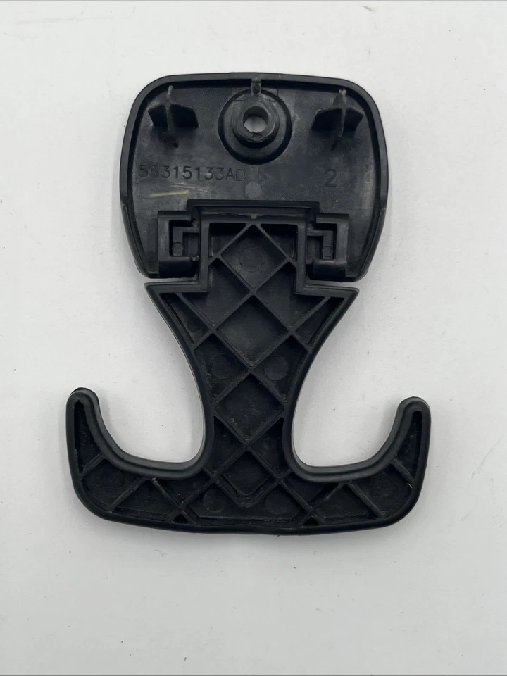 Chrysler 300 2011-2023 maletero izquierdo derecho carga amarre gancho 55315133AD Foto 3 de 4