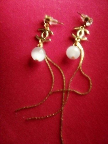 CHANEL LONG TASSEL EARRINGS IN GOLD - Picture 4 of 5