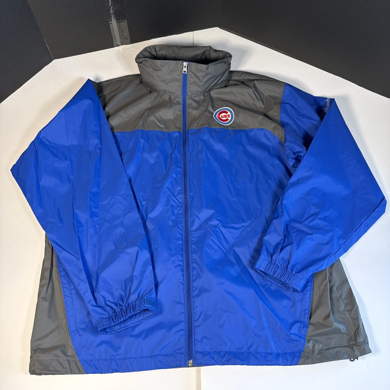 Columbia Chicago Cubs Windbreaker Raincoat Jacket XL Gray Blue Packable Hood EUC