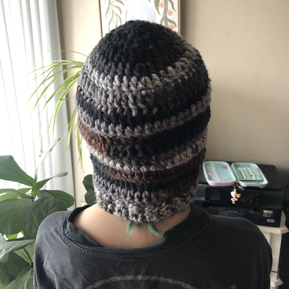 Handmade crochet Camo bonnet/beanie Hat - Image 4 of 4