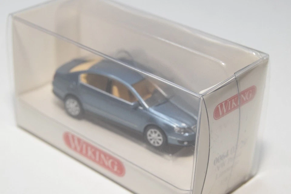 B8 1:87 WIKING 00640329 VW VOLKSWAGEN PASSAT LIMUSINA CON. AZUL SIN USAR, EN CAJA Foto 3 de 4