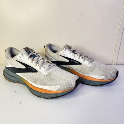Brooks Men s Trace 3 1104121D185 White Running Shoes Sneakers Size 11.5 D