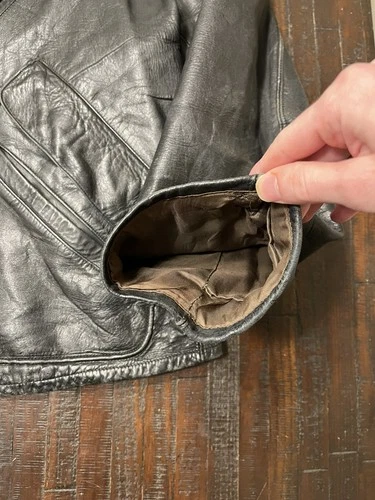 Mid 1940s Windward Horsehide D Pocket Motorcycle/Aviator Jacket - Picture 17 of 24