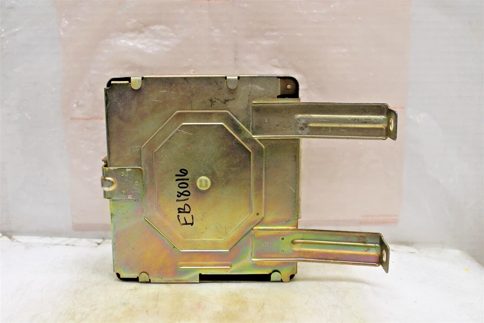 Unidad de control del motor 33920-61B50 Geo Metro 1989-1991 módulo ECU 271 4F3-B6 Foto 2 de 4