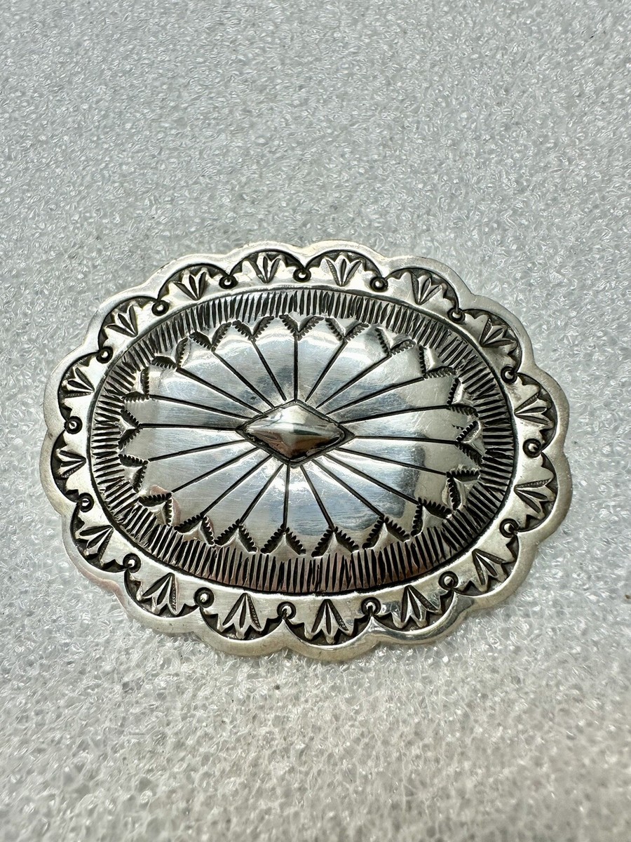 Important Rug Pattern Sterling Silver Vintage Native American Navajo Hand Tooled Concho Belt Important Rug Pattern Sterling Silver Vintage Native American Navajo Hand Tooled Concho Belt
