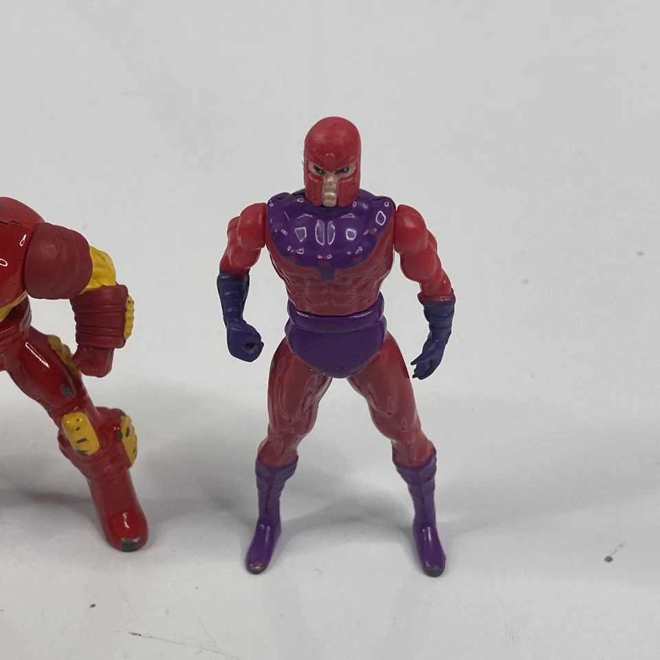 Marvel Avengers & X-Men Metal Diecast Lote x3 Anos 90 Brinquedo Homem de Ferro Ciclope e Magneto - Imagem 4 de 4