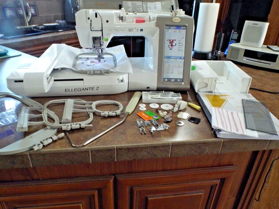 Baby Lock Ellegante 2 BLG2 Computerized Sewing Embroidery Machine eBay