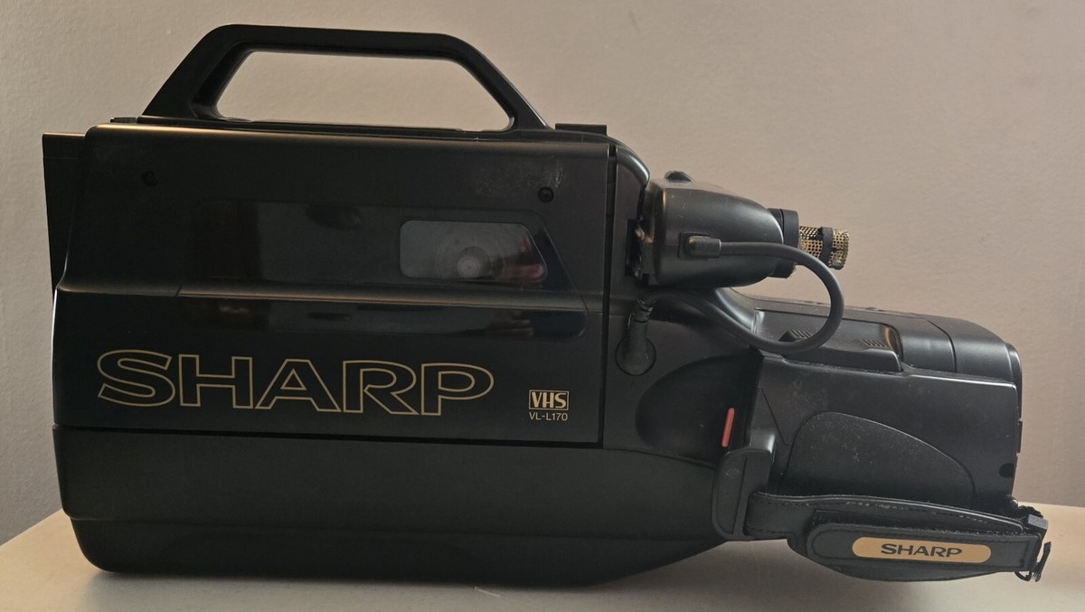 Vintage Sharp VHS Camcorder Zoom 8 Model VL-L170U Case RF