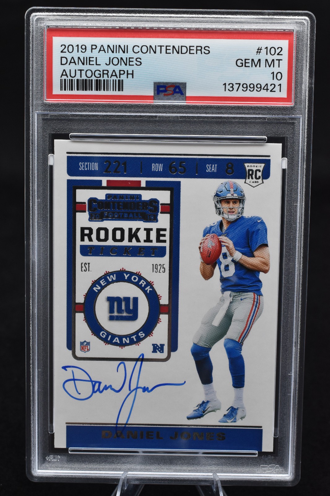 Daniel Jones Panini Contenders #102 Autograph