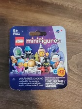 Lego Minifigures Series 26 71046 Alien Tourist - CMF Space Minifigures